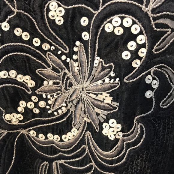 Escada Gray and Cream Crew Neck Sweater - Picture 10 of 14